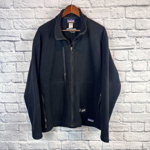 Patagonia Men Black Synchilla Fleece Full Zip‎ Jacket w/Co. Logo Size Large